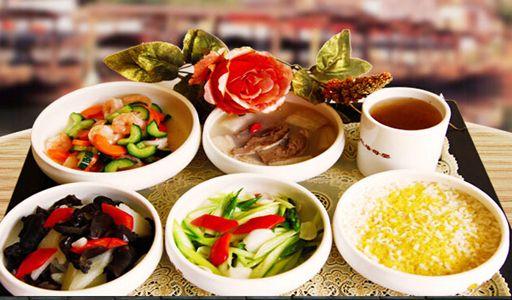月子餐膳